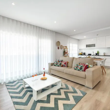 Ocean Lookout Apartment