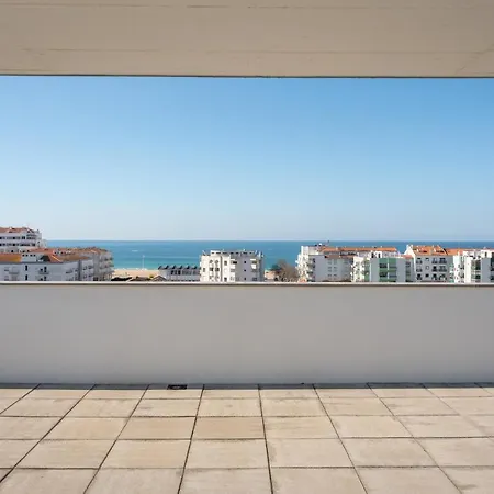 Ocean Lookout * Nazare